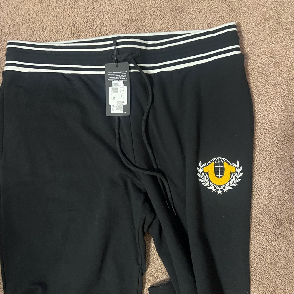 NWT $119 True Religion collegiate joggers sz xx large - Picture 5 of 7